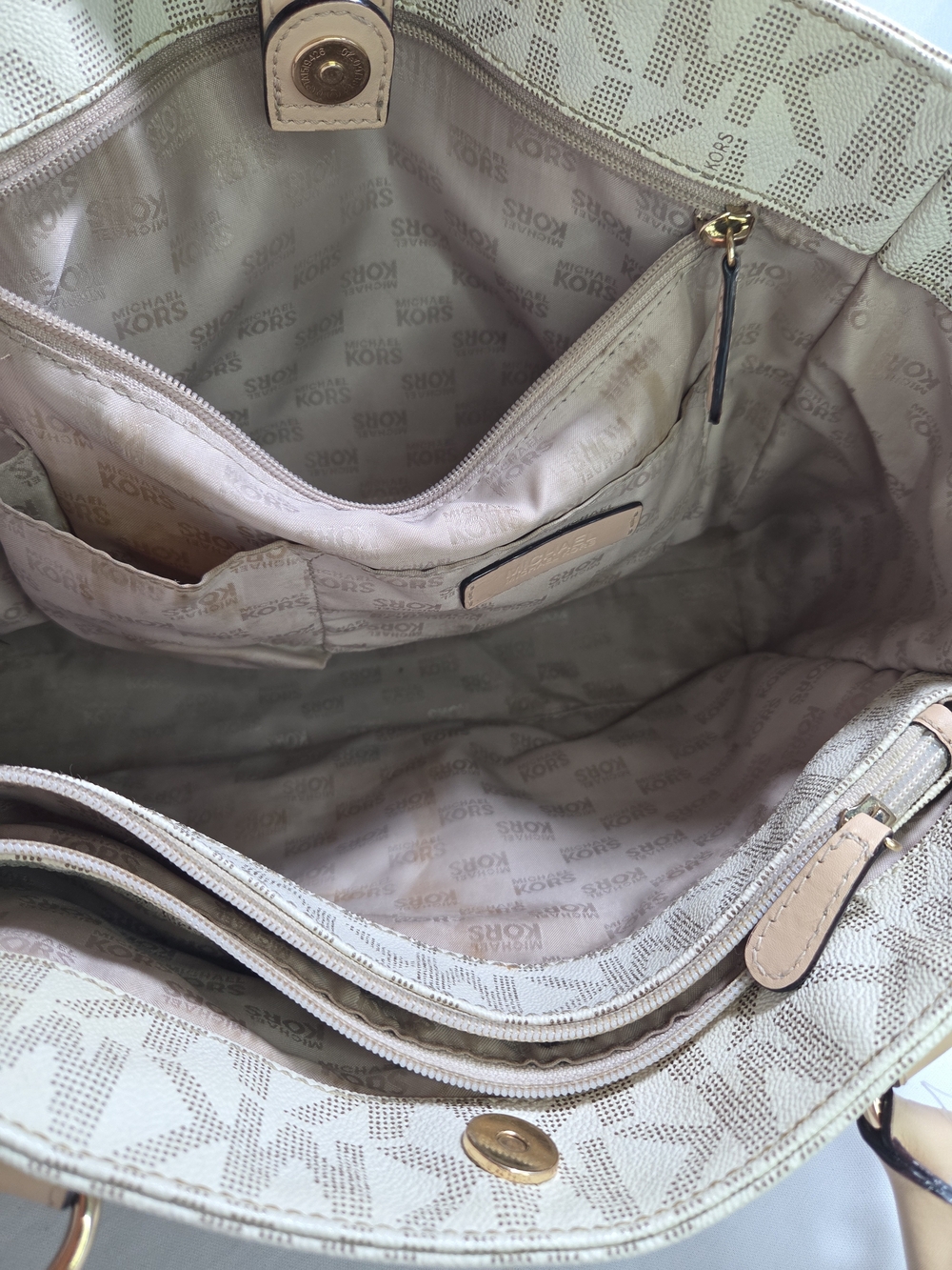 Michael Kors Cream & Tan MK Logo Tote - Picture 8 of 15